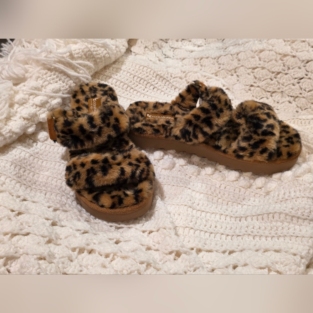 Koolaburra By UGG Women's Fuzzy Leopard Print Slides.  Sz 8